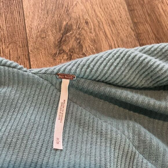 Free People Marley Off the Shoulder Rib Top in Juniper Berry size m - Picture 3 of 10